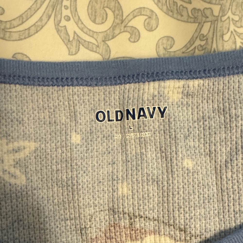 Old Navy Christmas Pajama Pants and Top with Polar Bear Print - Picture 4 of 5